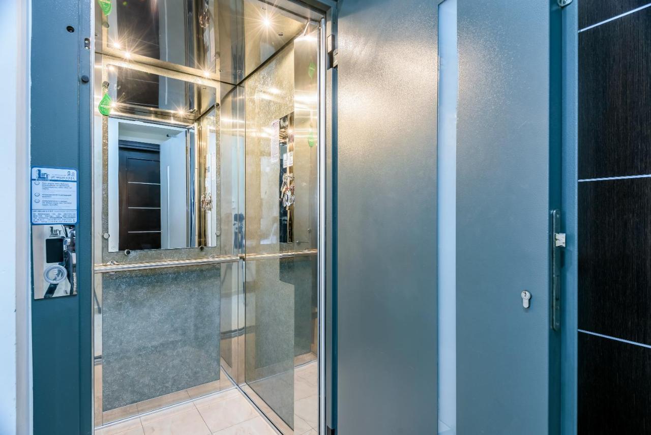 Luxury Villa In City Center With Rooftop Swimming Pool ハニア エクステリア 写真