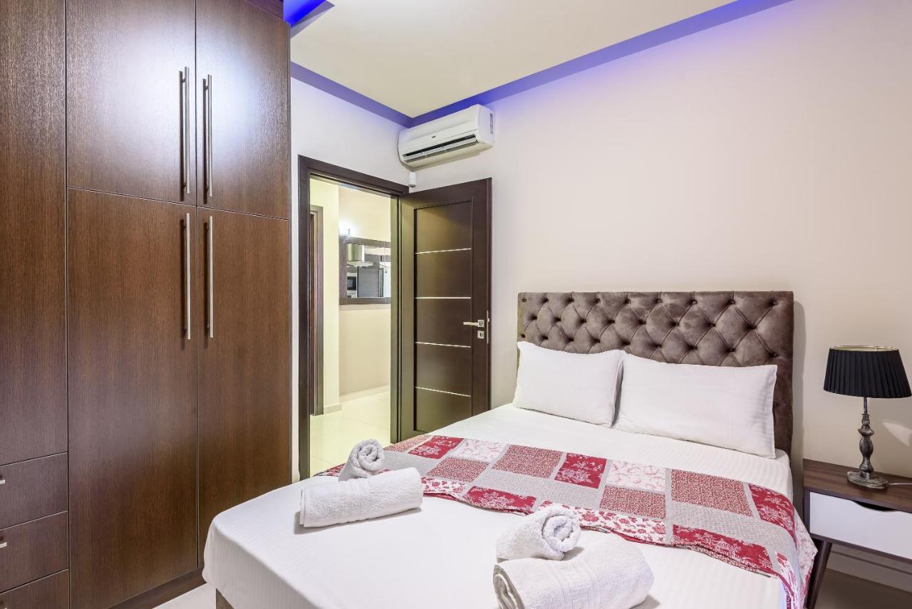 Luxury Villa In City Center With Rooftop Swimming Pool ハニア エクステリア 写真