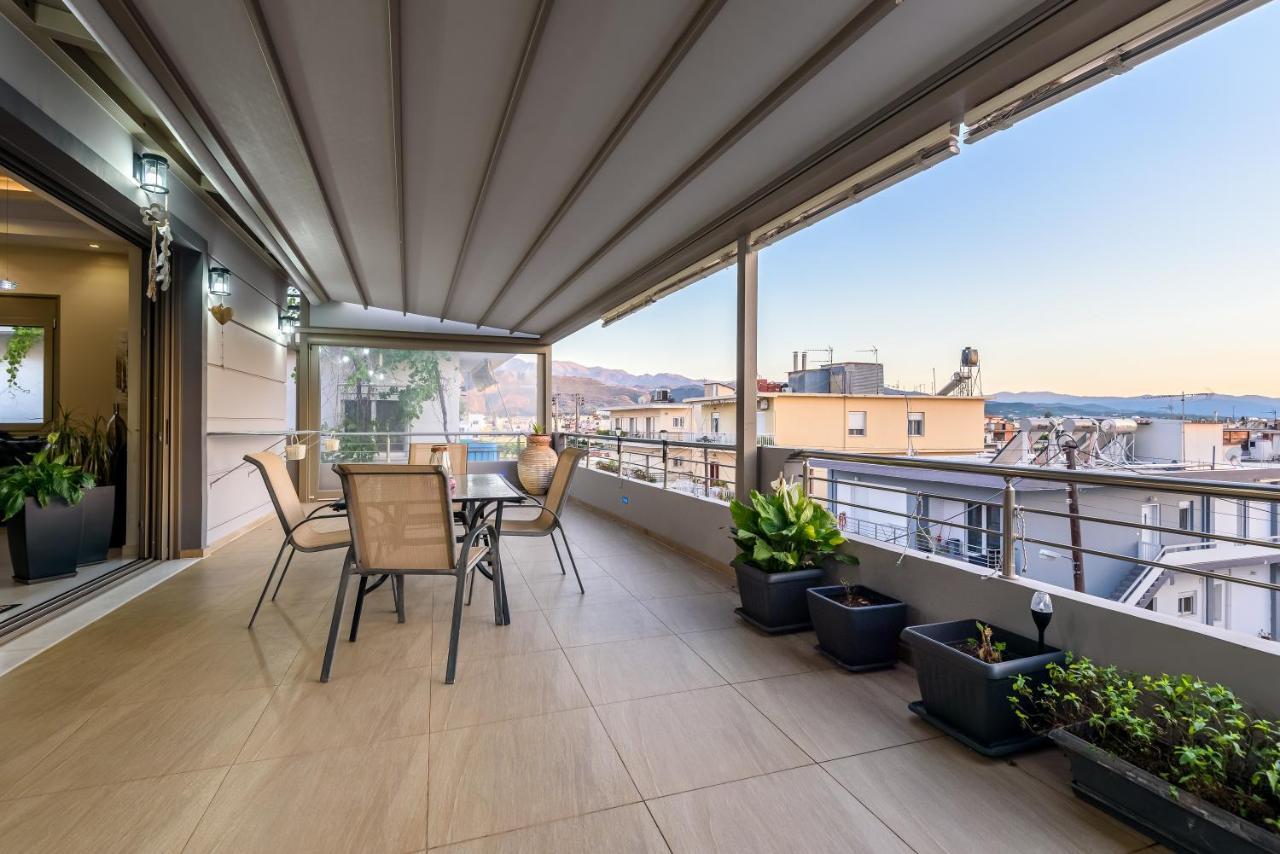 Luxury Villa In City Center With Rooftop Swimming Pool ハニア エクステリア 写真